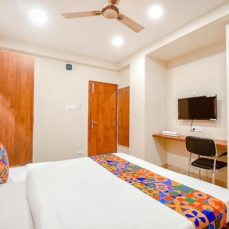 Fabhotel Dream World Residency - Nr Biswa Bangla Gate Колката Екстериор снимка