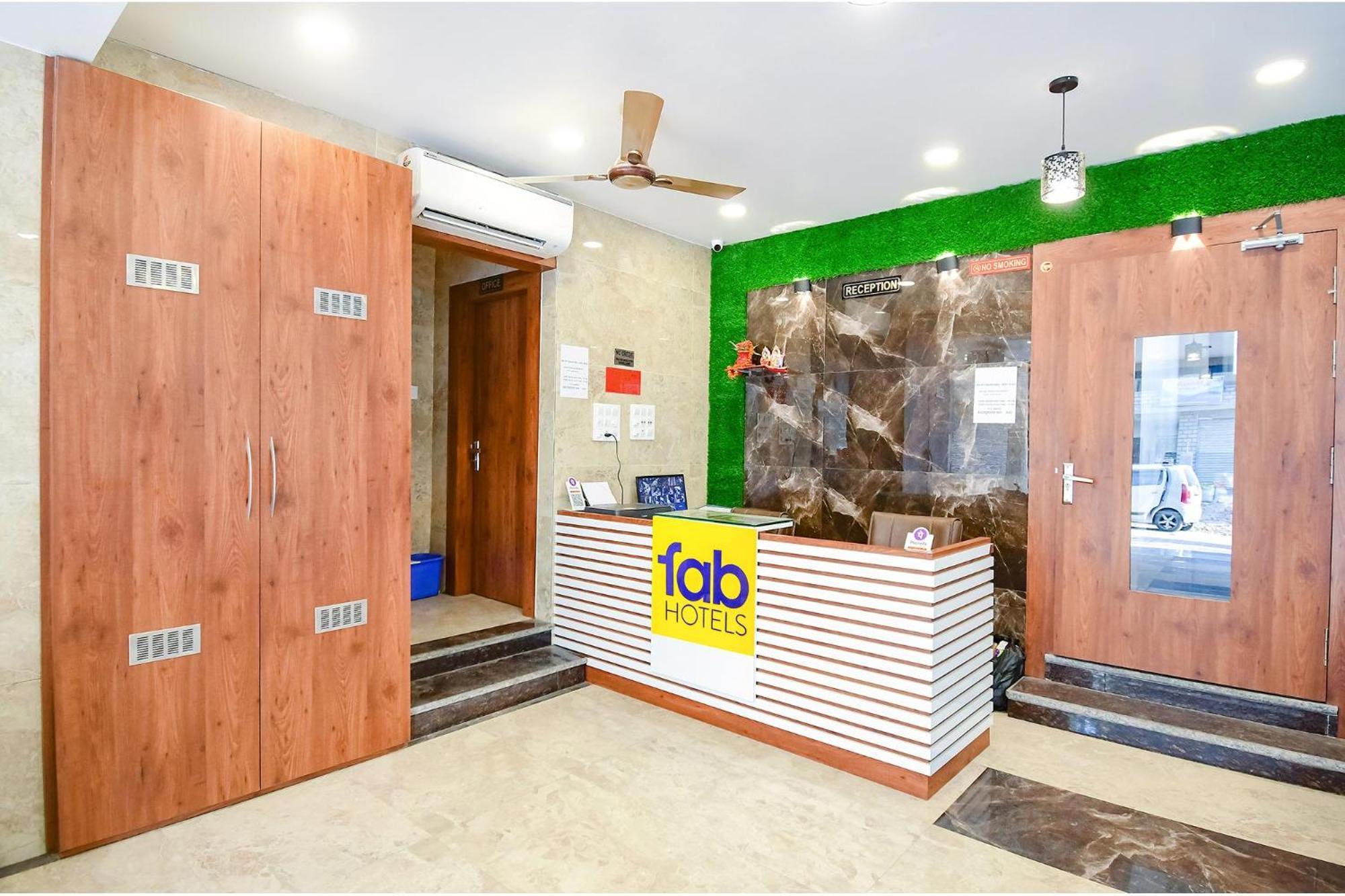 Fabhotel Dream World Residency - Nr Biswa Bangla Gate Колката Екстериор снимка