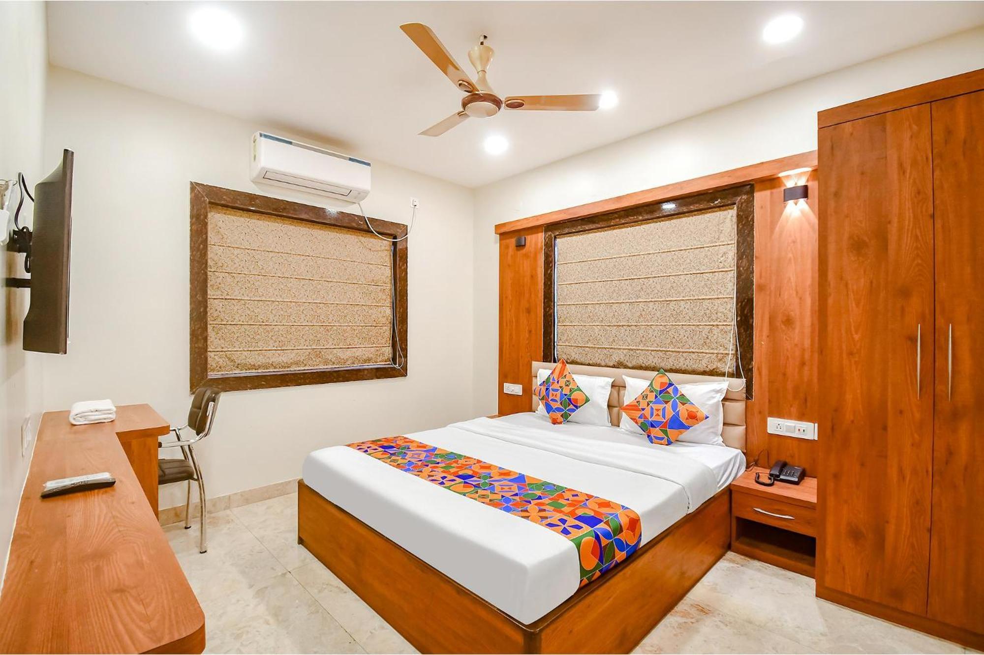 Fabhotel Dream World Residency - Nr Biswa Bangla Gate Колката Екстериор снимка